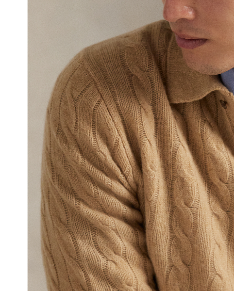 Masterfully merging Polo  Ralph Lauren Lauren's most beloved design codes, this jumper features both our iconic cable-knit motif and a silhouette inspired by our signature Polo shirt. The Italian wool-and-cashmere yarn offers a sumptuously soft feel and added textural dimension.