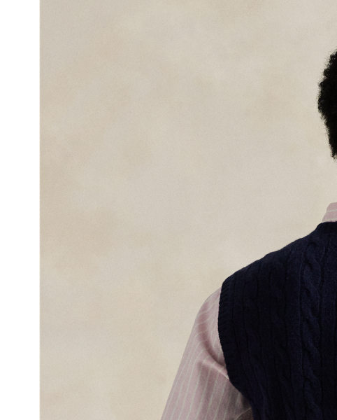 Featuring our iconic cable-knit motif, this sleeveless jumper is crafted with Italian yarn that's spun with wool and cashmere.
