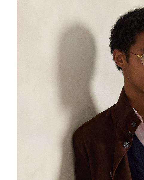 Featuring our iconic cable-knit motif, this sleeveless jumper is crafted with Italian yarn that's spun with wool and cashmere.