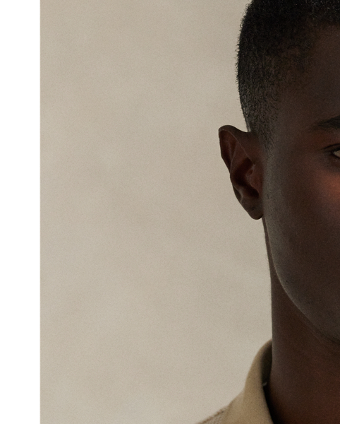 An American style standard since 1972, the Polo shirt has been imitated but never matched. Over the decades,  Ralph Lauren Lauren has re-imagined his signature style in a wide array of colours and fits, yet all retain the quality and attention to detail of the iconic original. This houndstooth-pattern version is made from cotton jersey, which is washed for a super-soft feel.