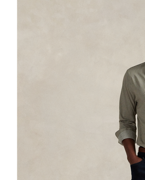 This shirt's poplin fabric combines soft, breathable cotton with extra stretch for added comfort. At the left chest, it is intricately embroidered with our signature Pony for an iconic look.