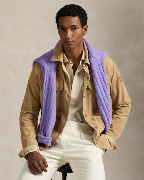 This shirt's poplin fabric combines soft, breathable cotton with extra stretch for added comfort. At the left chest, it is intricately embroidered with our signature Pony for an iconic finish.