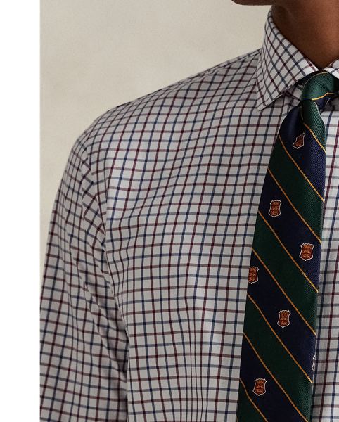 This shirt's poplin fabric combines soft, breathable cotton with extra stretch for added comfort. At the left chest, it is intricately embroidered with our signature Pony for an iconic finish.