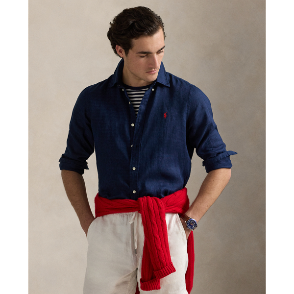 A stylish choice for warm-weather days, this shirt combines a trim silhouette with lightweight, breathable linen.