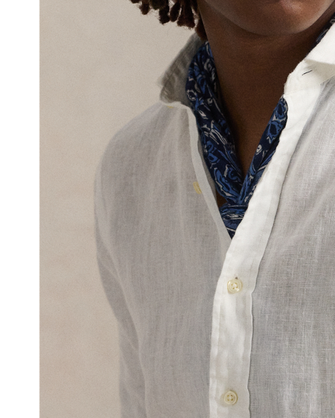 A stylish choice for warm-weather days, this shirt combines a trim silhouette with lightweight, breathable linen.