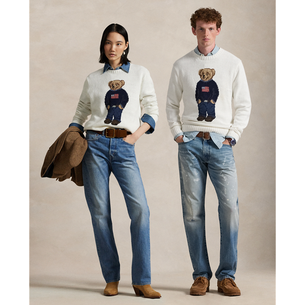 An icon sporting an icon, our Polo Bear wears the  Ralph Lauren Lauren flag jumper on this unisex layer. "RL" is hand-embroidered at the left hem for a signature finish.