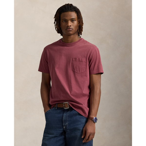 This cotton jersey T-shirt is specially developed for a relaxed, timeworn look and an ultra-soft feel from day one.