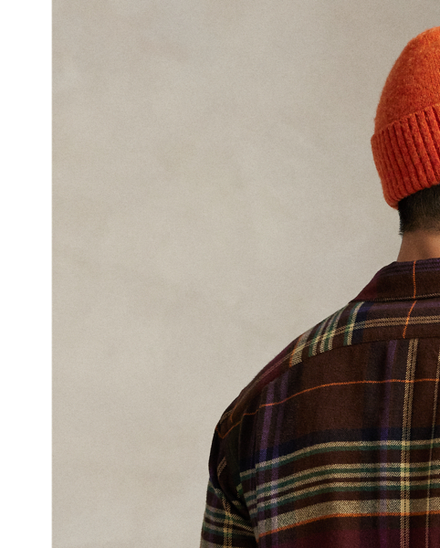 Inspired by an après-ski shirt, this layer is crafted with plaid cotton flannel that is brushed for an extra-soft and cosy feel. It is intricately embroidered at one of the pockets with a "Polo RL" logo that includes our signature Pony.