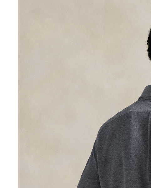 Inspired by two of our icons, this button-down combines the look of an Oxford with the comfort and ease of our Polo shirt's cotton mesh fabric.