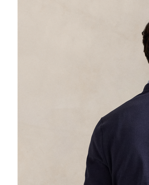 Crafted with a plush cotton blend, this sweatshirt features our iconic mascot, the Polo Bear, printed at the front.