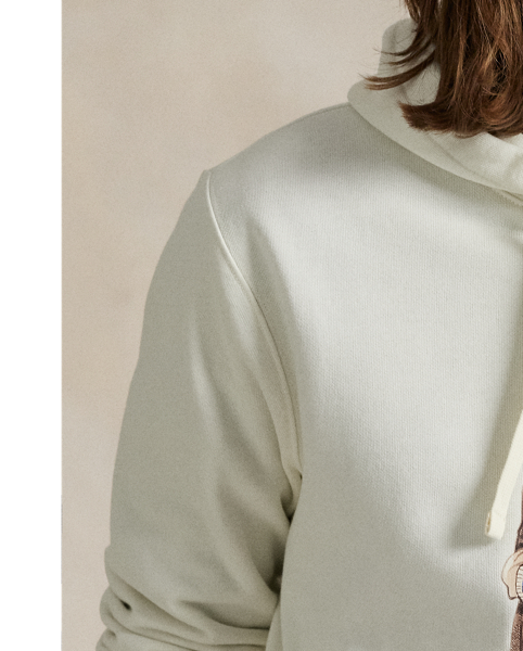 Crafted with a plush cotton blend, this hoodie features our iconic mascot, the Polo Bear, printed at the front.