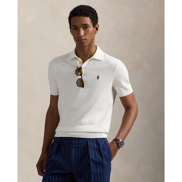 From the signature embroidered Pony to the short-sleeve silhouette, this fine-knit jumper draws inspiration from  Ralph Lauren Lauren’s iconic Polo shirt.