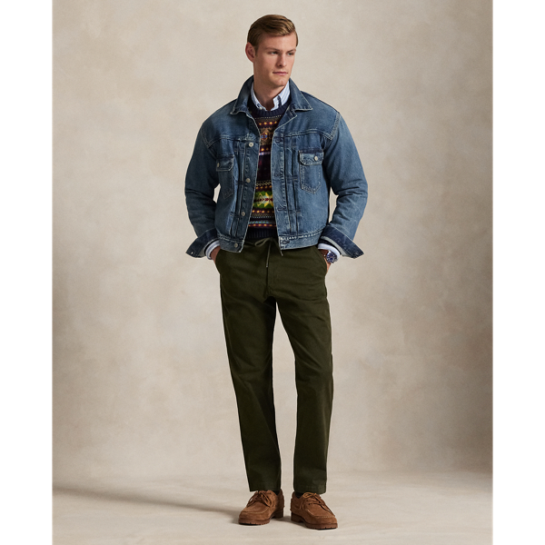 These stretch twill trousers feature a unique convertible construction, which allows the drawstring on the waist to be worn either on the inside or the outside. A garment dye treatment provides tonal variation, while our iconic embroidered Pony gives them a signature Polo finish.