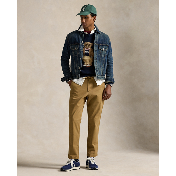 These stretch twill trousers feature a unique convertible construction, which allows the drawstring on the waist to be worn either on the inside or the outside. A garment dye treatment provides tonal variation, while our iconic embroidered Pony gives them a signature Polo finish.