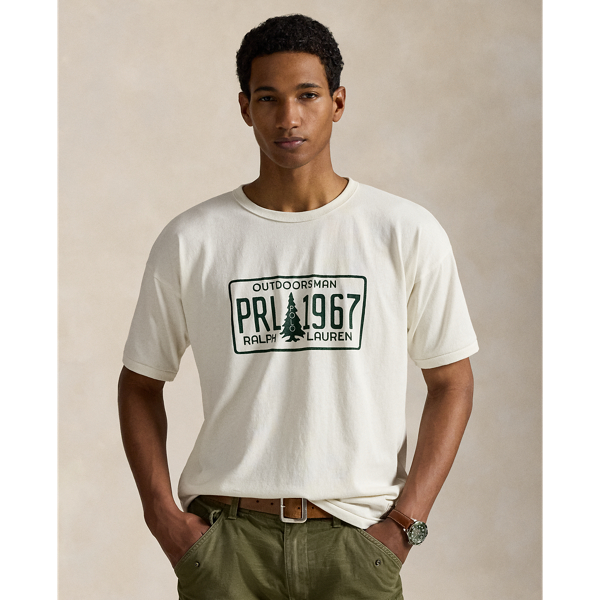 Part of the season's outdoors-inspired collection, this cotton T-shirt features a playful licence-plate graphic that includes our founding year.