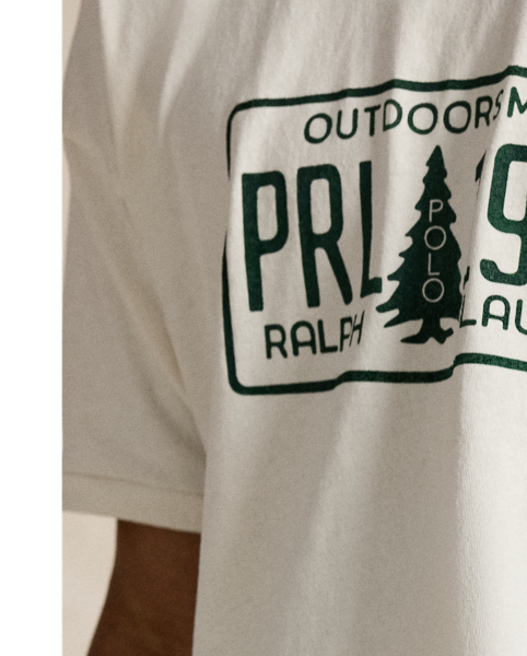 Part of the season's outdoors-inspired collection, this cotton T-shirt features a playful licence-plate graphic that includes our founding year.