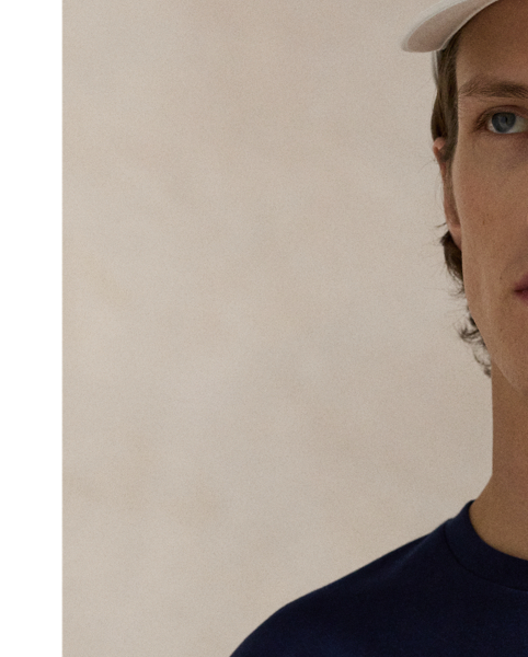 Along with our signature Pony, this cotton T-shirt features a vintage-style "Polo  Ralph Lauren Lauren" logo embroidered at the left chest.