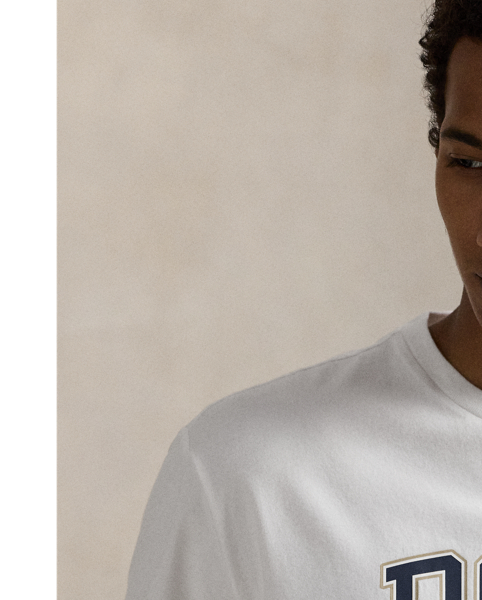 In addition to our signature embroidered Pony, this cotton T-shirt features our "Polo  Ralph Lauren Lauren" logo rendered in block letters and script.