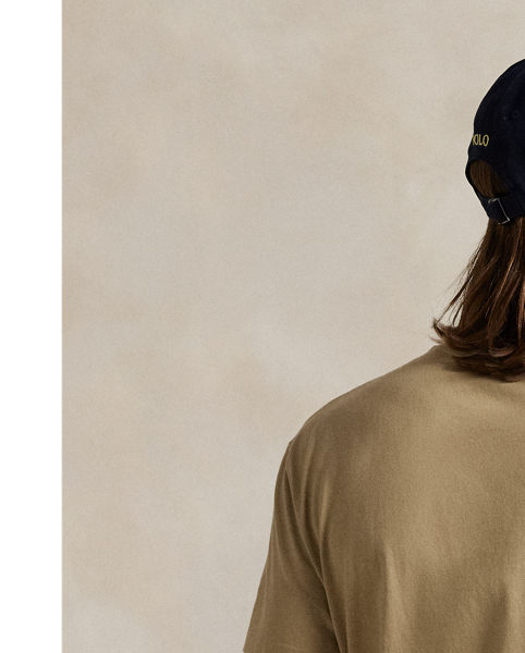 In addition to our signature embroidered Pony, this cotton T-shirt features our "Polo  Ralph Lauren Lauren" logo rendered in block letters and script.