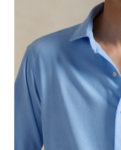 Pinwale cotton corduroy brings a refined rusticity to this shirt. At the left chest, our iconic embroidered Pony gives it a signature finishing touch.