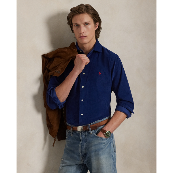 Pinwale cotton corduroy brings a refined rusticity to this shirt. At the left chest, our iconic embroidered Pony gives it a signature finishing touch.