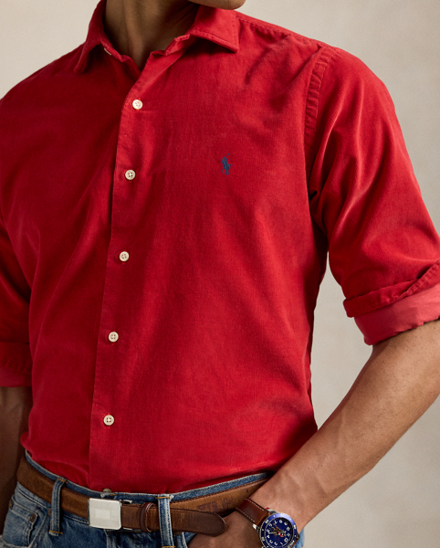 Pinwale cotton corduroy brings a refined rusticity to this shirt. At the left chest, our iconic embroidered Pony gives it a signature finishing touch.