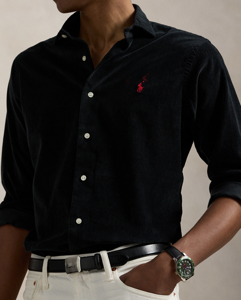 Pinwale cotton corduroy brings a refined rusticity to this shirt. At the left chest, our iconic embroidered Pony gives it a signature finishing touch.