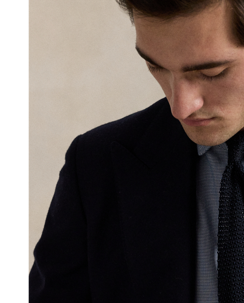 This houndstooth shirt is crafted from lightweight cotton twill, which has been peached for unparalleled softness.