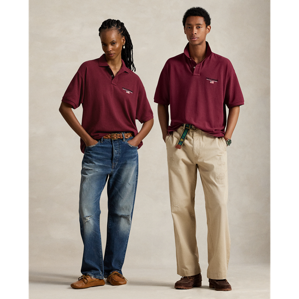 An American style standard since 1972, the Polo shirt has been imitated but never matched. Over the decades,  Ralph Lauren Lauren has reimagined his signature style in a wide array of colours and fits, yet all retain the quality and attention to detail of the iconic original. This unisex version unites two signature details from the '90s – our iconic Big Fit and our Polo Sport logo – for throwback style.