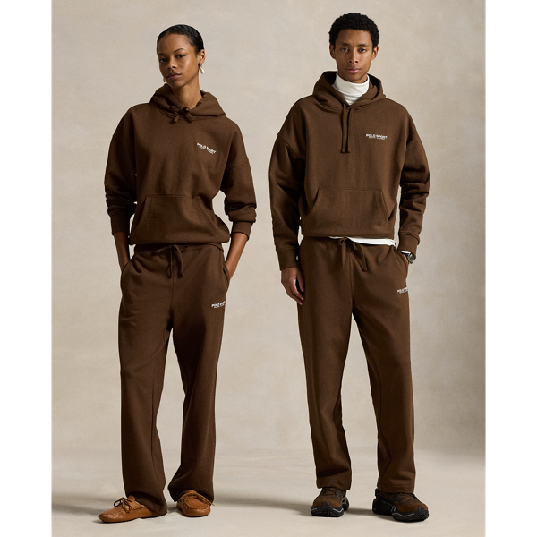 This unisex hoodie is crafted with heavyweight cotton-blend fleece and rendered in a comfortable, relaxed fit. It features two iterations of our iconic Polo Sport logo – one is embroidered at the front and the other is printed at the back.