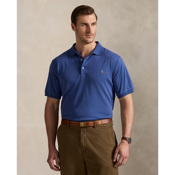 An American style standard since 1972, the Polo shirt has been imitated but never matched. Over the decades, Ralph Lauren Lauren has reimagined his signature style in a wide array of colours and fits, yet all retain the quality and attention to detail of the iconic original. This Big & Tall version is made with luxe cotton interlock that features an ultrasoft finish.