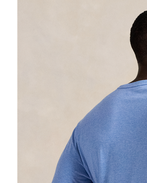 In soft cotton jersey, this Big & Tall V-neck T-shirt is specially washed to give it a perfectly broken-in look and feel.