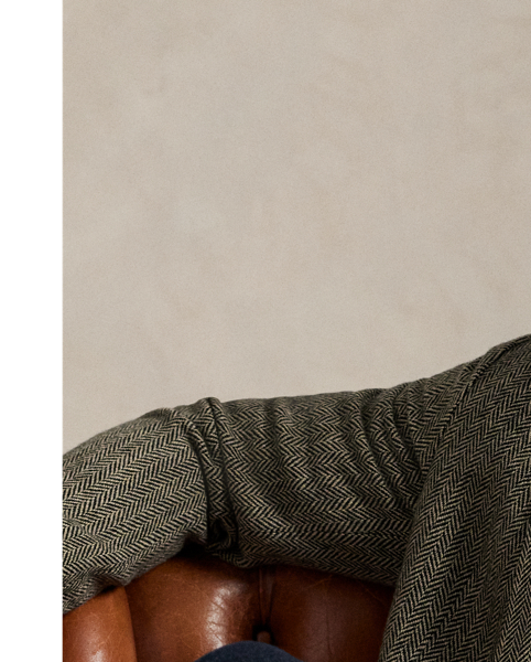 An American style standard since 1972, the Polo shirt has been imitated but never matched. Over the decades,  Ralph Lauren Lauren has reimagined his signature style in a wide array of colours and fits, yet all retain the quality and attention to detail of the iconic original. This Big & Tall version is made with our highly breathable cotton mesh, which offers a textured look and a soft feel.