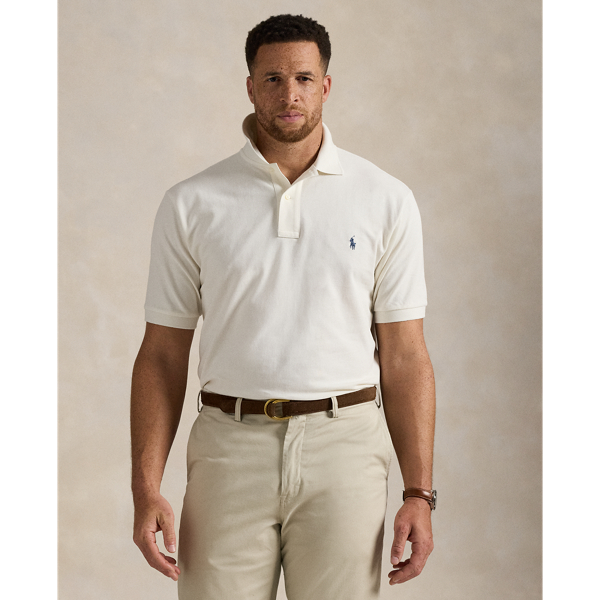 An American style standard since 1972, the Polo shirt has been imitated but never matched. Over the decades, Ralph Lauren Lauren has reimagined his signature style in a wide array of colours and fits, yet all retain the quality and attention to detail of the iconic original. This Big & Tall version is made with our highly breathable cotton mesh, which offers a textured look and a soft feel.