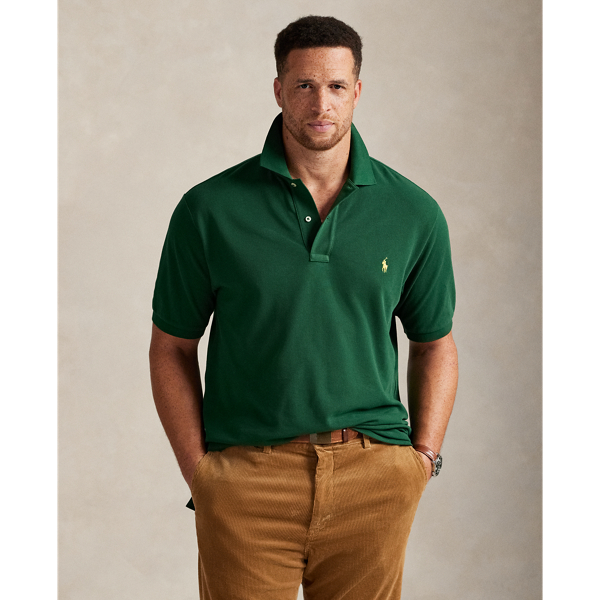 An American style standard since 1972, the Polo shirt has been imitated but never matched. Over the decades, Ralph Lauren Lauren has re-imagined his signature style in a wide array of colours and fits, yet all retain the quality and attention to detail of the iconic original. This Big & Tall version is cut for a relaxed fit and washed for added softness.