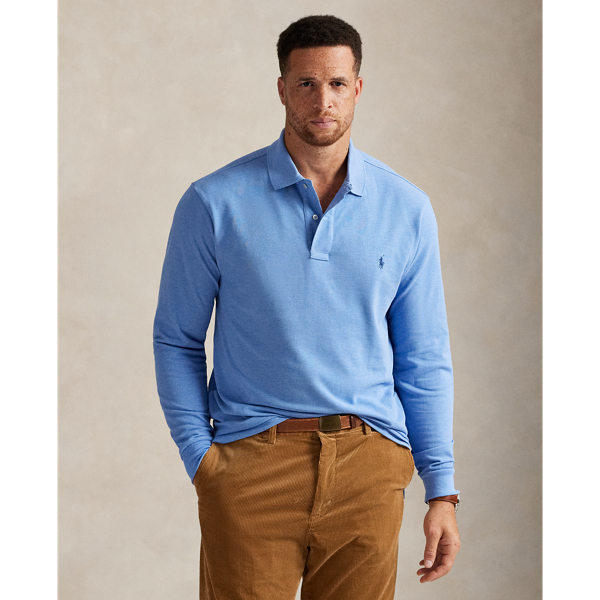 An American style standard since 1972, the Polo shirt has been imitated but never matched. Over the decades, Ralph Lauren Lauren has re-imagined his signature style in a wide array of colours and fits, yet all retain the quality and attention to detail of the iconic original. This relaxed version is made from our highly breathable cotton mesh, which offers a textured look and a soft feel.