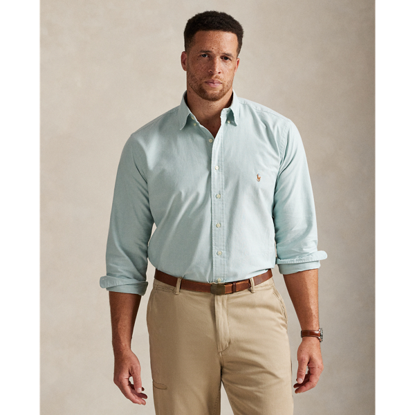 The oxford shirt made its debut very early in Ralph Lauren Lauren’s designs, and since then, it has solidified its status as a pillar of the Polo look. Our fabric is developed with a secret wash, which gives it instant character, ease and a heathered softness – what we refer to as "the perfect rumple". The formula is so unique that it's been kept in a safe for more than three decades. Today, Mr Lauren continues to create countless variations of his iconic shirt, including this Big & Tall version, which is embroidered with our multicoloured signature Pony.