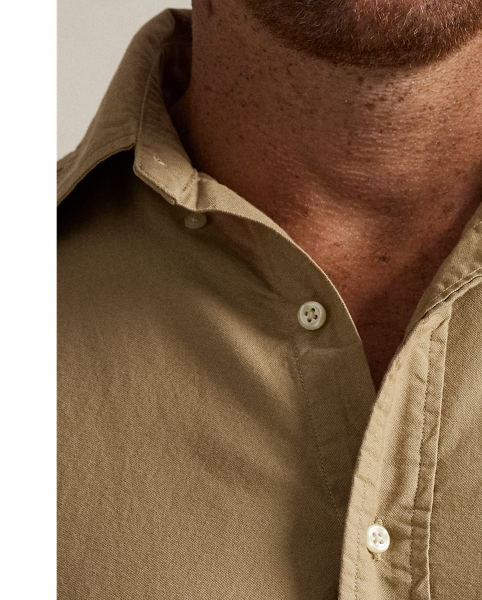 The oxford shirt made its debut very early in  Ralph Lauren Lauren’s designs, and since then, it has solidified its status as a pillar of the Polo look. Our fabric is developed with a secret wash, giving it instant character, ease and a heathered softness – what we refer to as "the perfect rumple". The formula is so unique that it's been kept in a safe for more than three decades. Today, Mr Lauren continues to create countless variations of his iconic shirt, including this Big & Tall version, which is garment-dyed and treated for a broken-in look and feel from day one.