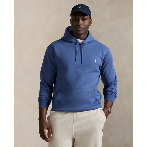 Made with a smooth cotton-blend fabric, this Big & Tall layer delivers lightweight warmth and a dose of modern Polo style.
