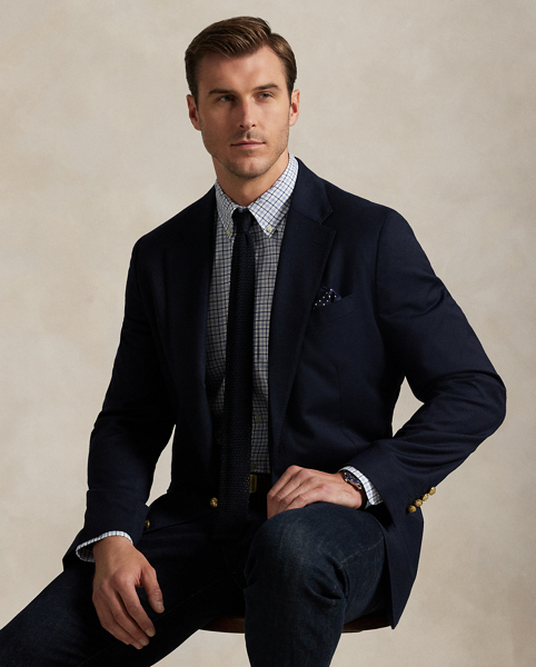 This Big & Tall plaid shirt is crafted with lightweight cotton twill that has been peached for unparalleled softness.