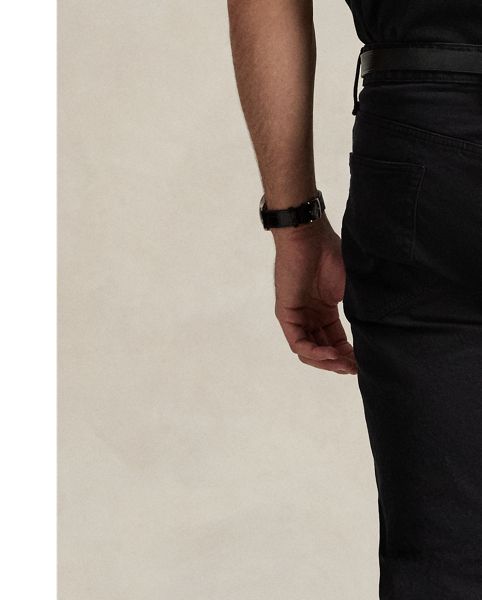 Polo's straight-leg jean features a regular rise with an easy, relaxed fit through the seat and the thigh. This Big & Tall pair is crafted from stretch denim, which is dyed to achieve a saturated black shade.