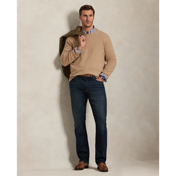 Polo's straight-leg jean features a regular rise with an easy, relaxed fit through the seat and the thigh. Crafted from stretch denim, this Big & Tall pair is hand-sanded for a slightly timeworn look and embroidered with our signature Pony on the back.