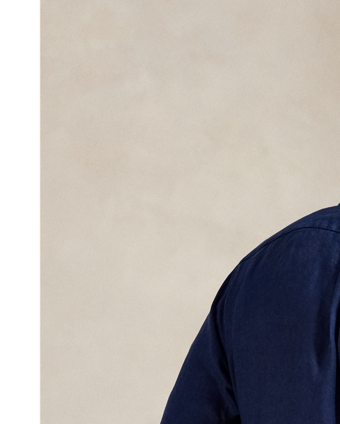 This Big & Tall shirt is crafted with lightweight linen and finished with our signature embroidered Pony for an iconic Polo look.