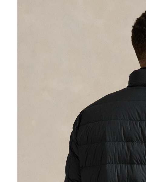 This Big & Tall jacket is crafted from a matte water-repellent fabric and insulated with 650-fill-power down. It also packs into its own pocket for on-the-go convenience.