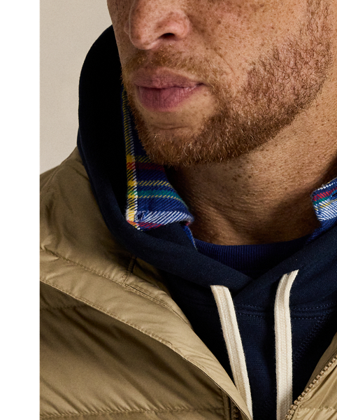 This Big & Tall jacket is crafted from a matte water-repellent fabric and insulated with 650-fill-power down. It also packs into its own pocket for on-the-go convenience.