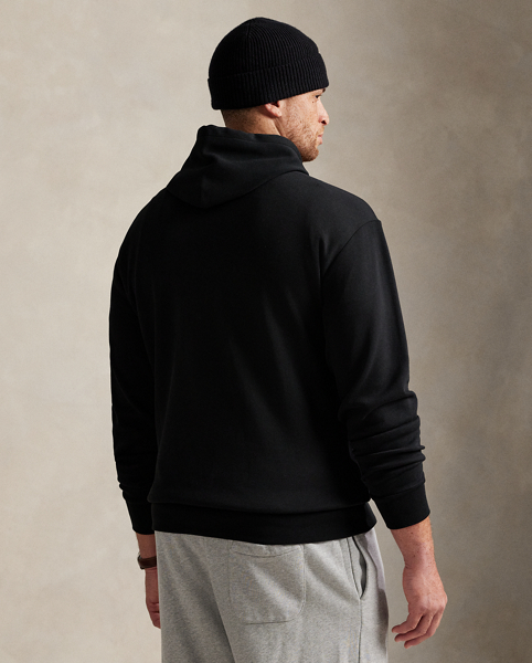 This cotton-blend Big & Tall hoodie is crafted from a smooth double-knit fabric that features a mesh underside. At the left chest, it is intricately embroidered with the iconic Polo Pony for a signature finish.