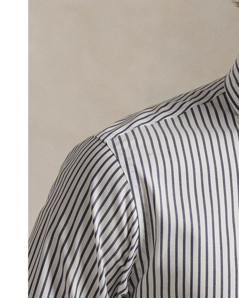 This stretchy shirt is made with cotton PUREPRESS™ technology, a durable press finish that provides wrinkle resistance while reducing material strength loss and protecting against abrasion.