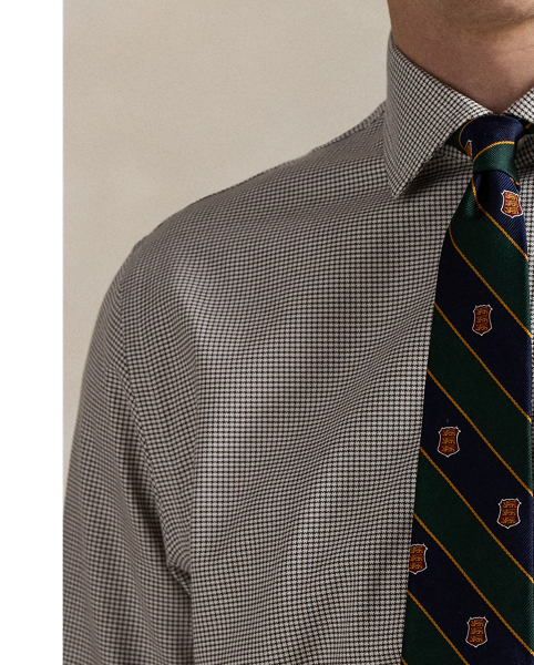 This stretchy shirt is made with cotton PUREPRESS™ technology, a durable press finish that provides wrinkle resistance while reducing material strength loss and protecting against abrasion.