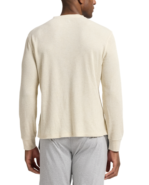 Featuring a traditional Henley neckline, this comfortable sleep shirt is waffle-knit from a soft cotton blend and embroidered with our iconic logo and signature Pony.