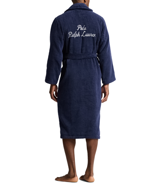 Embroidered with our iconic logo at the back, this comfortable robe is crafted with plush cotton terry.